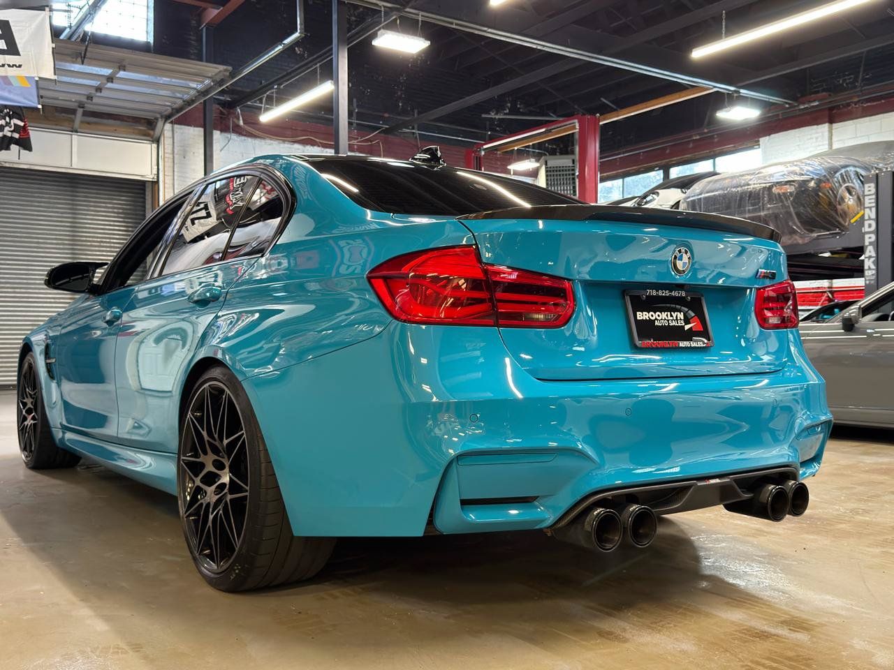 Used 2018 BMW M3 RWD image 10