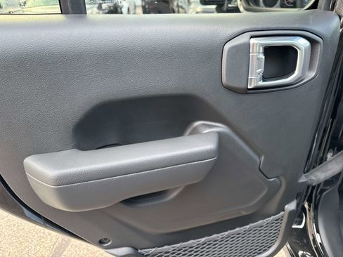 New 2026 Jeep Wrangler Unlimited Sport image 7