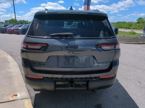 Certified 2023 Jeep Grand Cherokee L Laredo AWD/4WD image 31