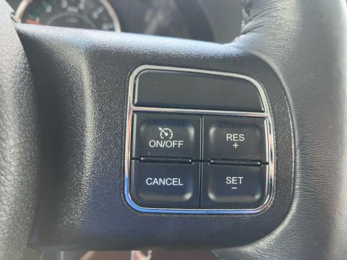 Used 2018 Jeep Wrangler Unlimited Sahara w/ Max Tow Package AWD/4WD image 23