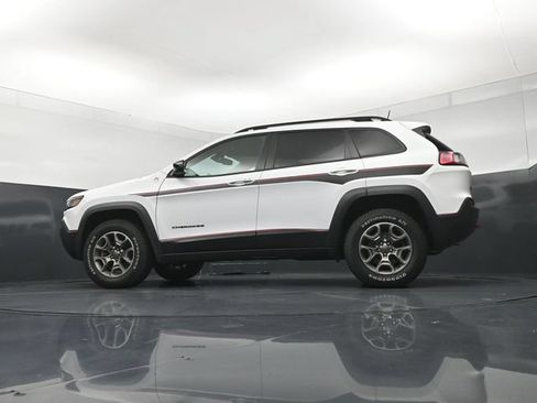 Used 2022 Jeep Cherokee Trailhawk AWD/4WD image 21