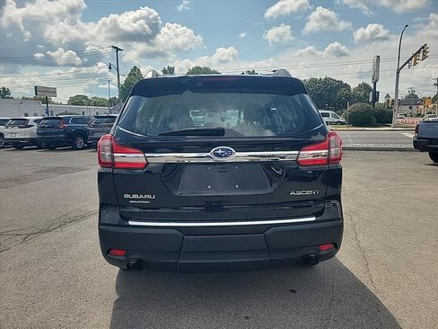 Used 2021 Subaru Ascent 8-Passenger AWD/4WD image 4
