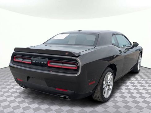 Used 2022 Dodge Challenger GT image 3