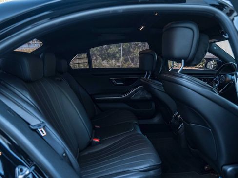 Used 2023 Mercedes-Benz S 500 4MATIC image 28