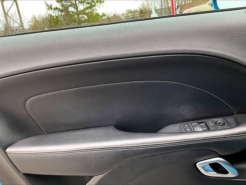 Used 2019 Dodge Challenger SXT w/ Plus Package image 19