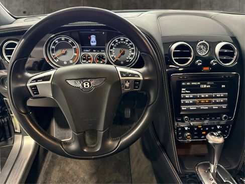 Used 2014 Bentley Flying Spur W12 image 20