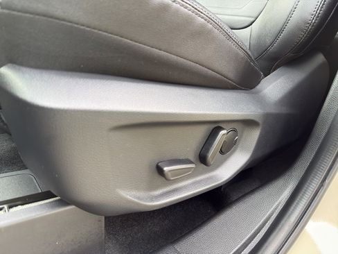 New 2025 Ford Ranger Lariat w/ FX4 Off-Road Package image 16