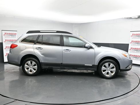 Used 2012 Subaru Outback 2.5i Premium image 9