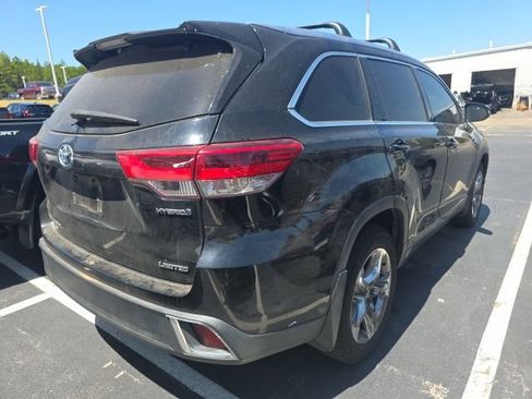 Used 2019 Toyota Highlander Limited Platinum AWD/4WD image 4