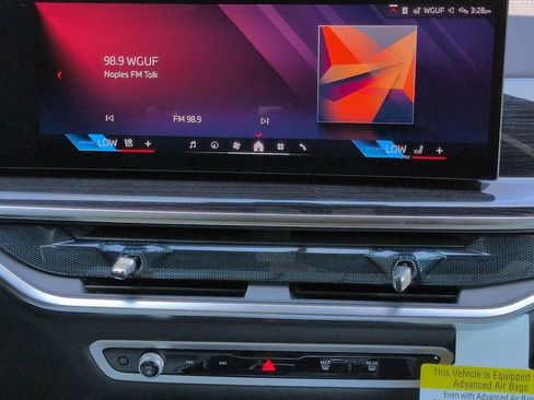 New 2026 BMW X5 xDrive40i w/ M Sport Package AWD/4WD image 18