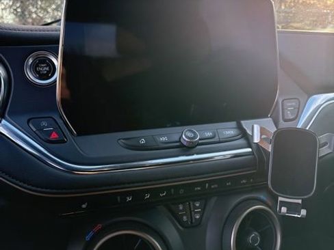 Used 2023 Chevrolet Blazer Premier image 10