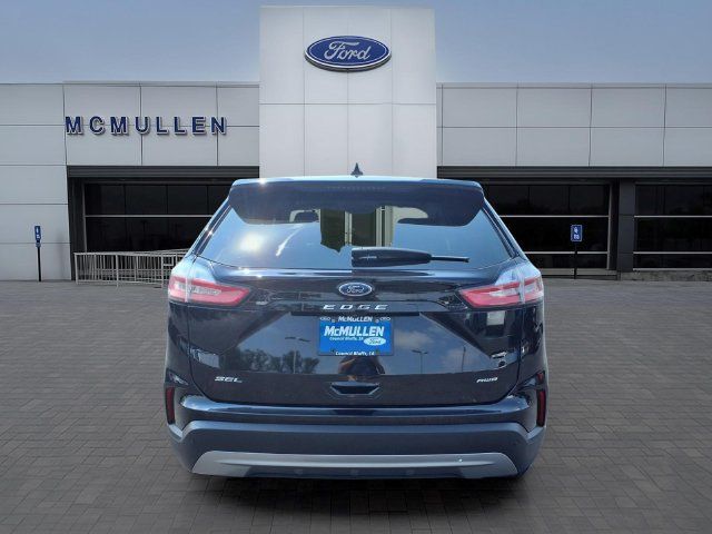 Certified 2024 Ford Edge SEL AWD/4WD image 6