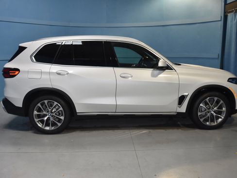 New 2026 BMW X5 xDrive50e w/ Executive Package image 22