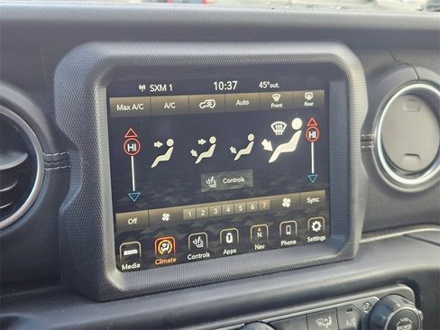 Certified 2020 Jeep Wrangler Unlimited Sahara image 28