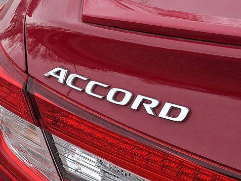 Used 2019 Honda Accord Sport image 35