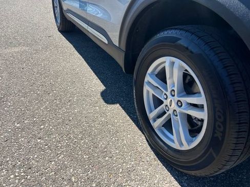 Certified 2024 Ford Explorer XLT w/ Equipment Group 202A AWD/4WD image 26