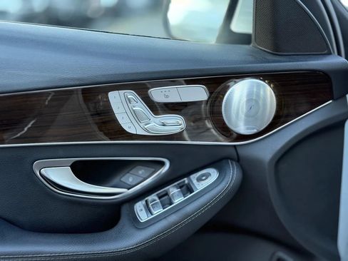 Used 2016 Mercedes-Benz C 300 4MATIC Sedan image 7