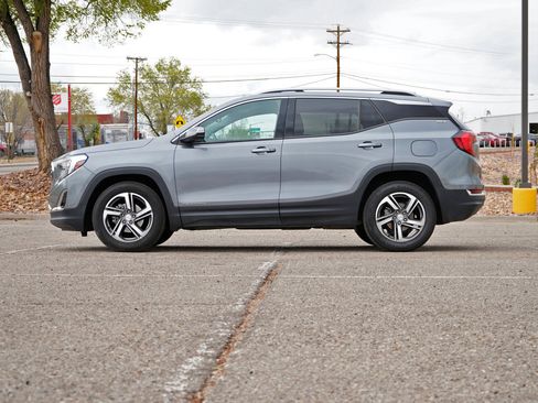 Used 2020 GMC Terrain SLT w/ Preferred Package AWD/4WD image 6