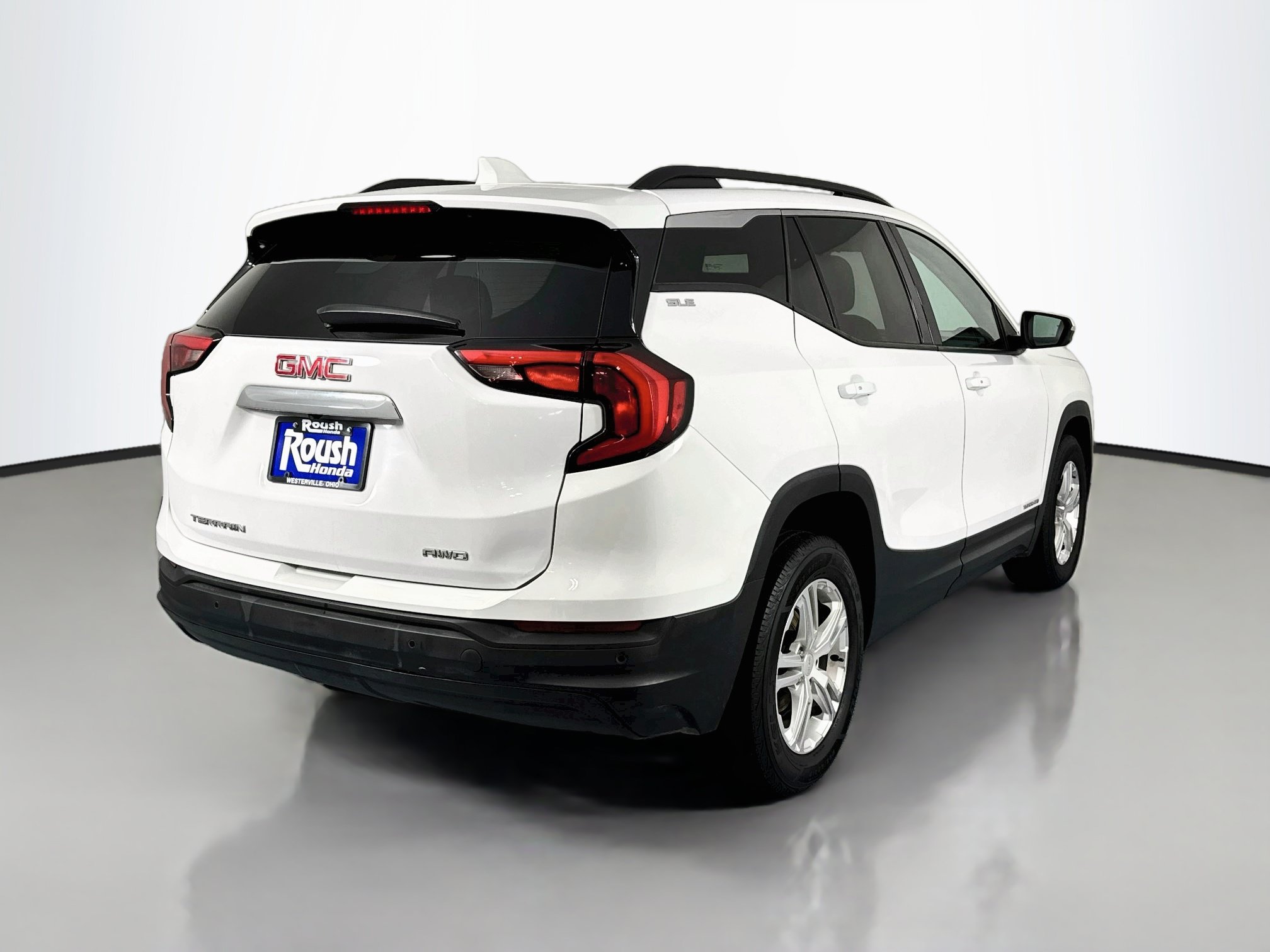 Used 2020 GMC Terrain SLE w/ Driver Convenience Package AWD/4WD image 5