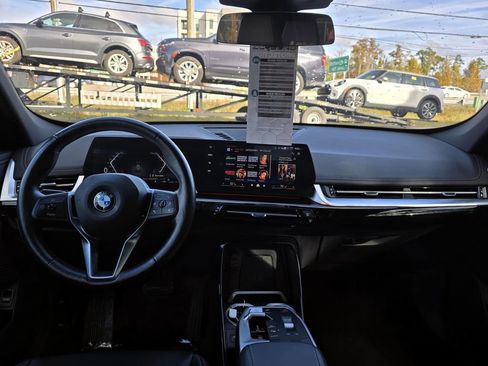 Used 2025 BMW X1 xDrive28i image 10