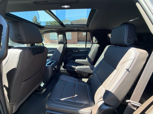 Used 2023 GMC Yukon Denali w/ Advanced Technology Package RWD image 13