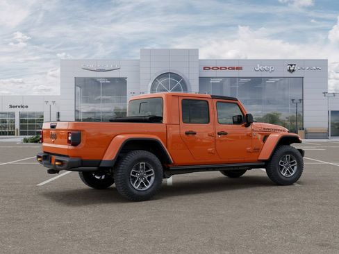 New 2026 Jeep Gladiator Mojave w/ Steel Bumper Group AWD/4WD image 4