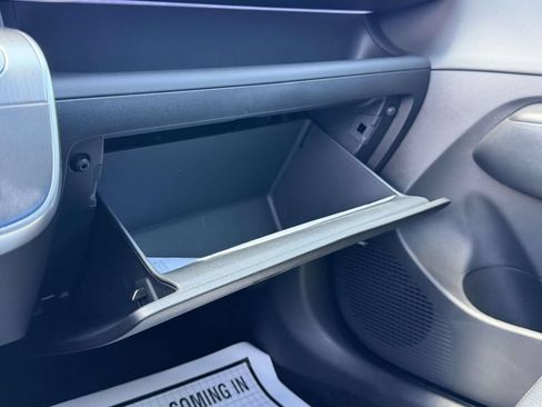 Certified 2024 Hyundai Kona Limited FWD image 36