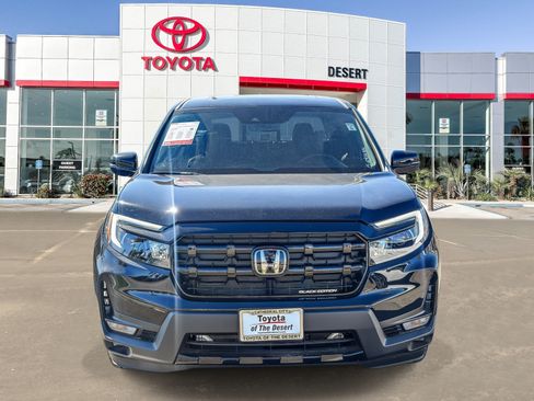 Used 2025 Honda Ridgeline Black Edition image 2