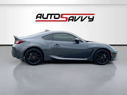 Used 2025 Toyota GR86 Premium RWD image 8