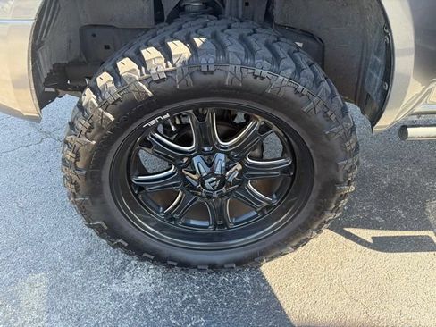 Used 2019 Nissan Frontier SV AWD/4WD image 11