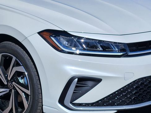 New 2026 Volkswagen Jetta SEL image 27