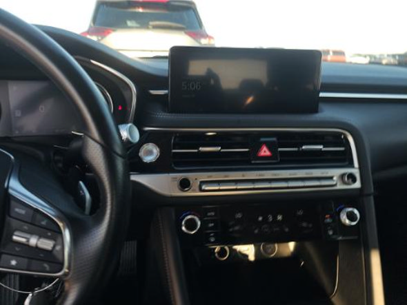 Used 2025 Genesis G70 2.5T RWD image 5