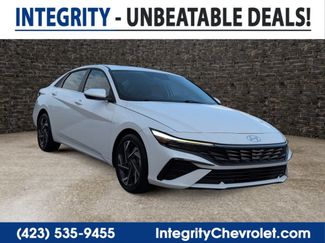 Used 2025 Hyundai Elantra SEL FWD video 1