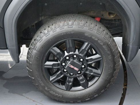 Used 2024 GMC Sierra 2500 AT4 w/ AT4 Premium Plus Package AWD/4WD image 37