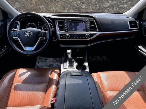 Used 2019 Toyota Highlander Limited AWD/4WD image 13