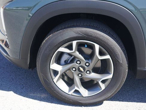 New 2026 Chevrolet Trax LT w/ LT Convenience Package FWD image 10