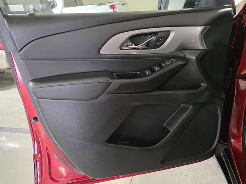 Used 2023 Chevrolet Traverse LT w/ LPO, Floor Liner Package image 21