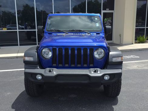 Used 2020 Jeep Wrangler Unlimited Sport AWD/4WD image 2