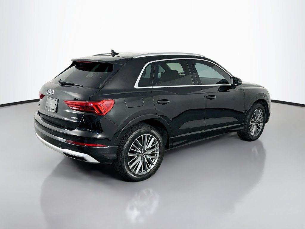 Used 2022 Audi Q3 2.0T Premium w/ Convenience Package AWD/4WD image 7