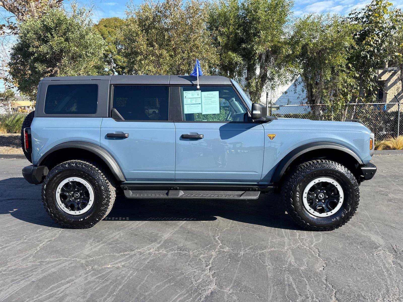 Used 2024 Ford Bronco Badlands AWD/4WD image 7