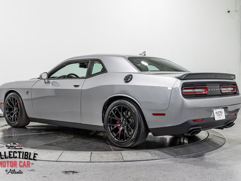 Used 2016 Dodge Challenger SRT Hellcat RWD image 16