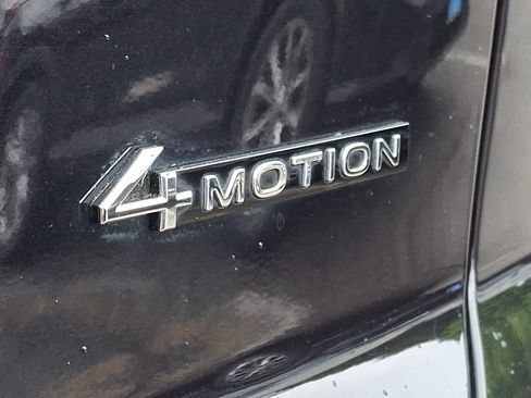 Used 2024 Volkswagen Atlas Cross Sport SE AWD/4WD image 30