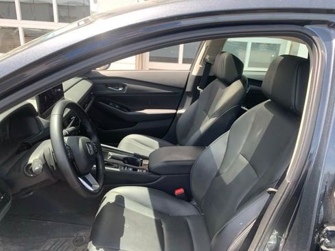 Used 2023 Honda Accord Touring image 9