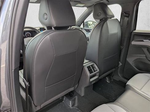 New 2026 Volkswagen Tiguan SE R-Line FWD image 24