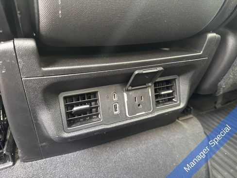 Used 2022 Chevrolet Silverado 1500 LT image 20