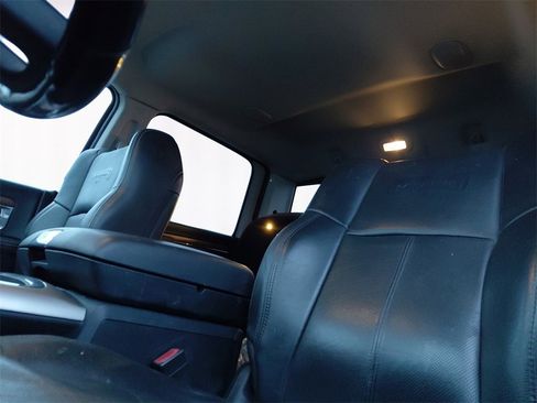 Used 2018 RAM 3500 Laramie image 9