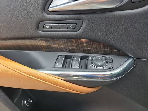 Used 2023 Cadillac XT4 Premium Luxury FWD image 29