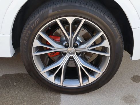 Used 2020 Audi Q8 Premium w/ Black Optic Package AWD/4WD image 28