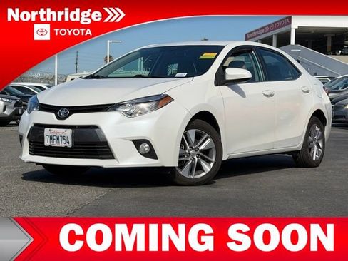 Used 2015 Toyota Corolla LE FWD image 2