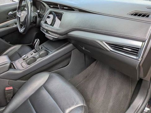 Used 2020 Cadillac XT4 Premium Luxury AWD/4WD image 20